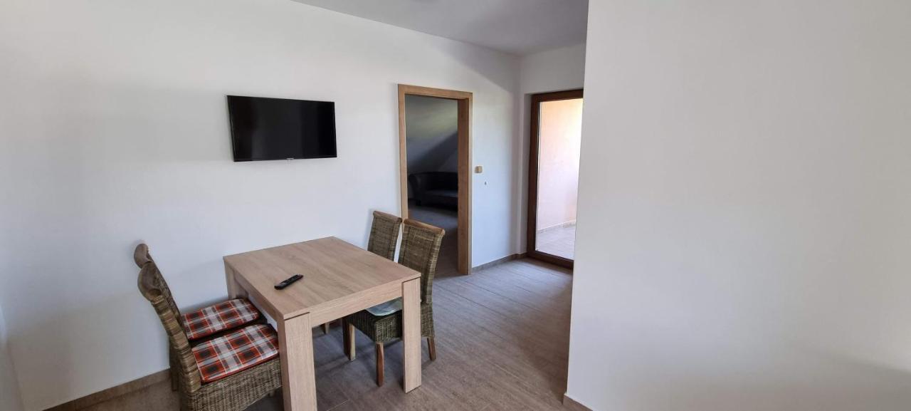 Apartmany Adieu 2 Třeboň Exterior foto